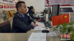 城管队员变身“多面手”  力推城市精细化治理